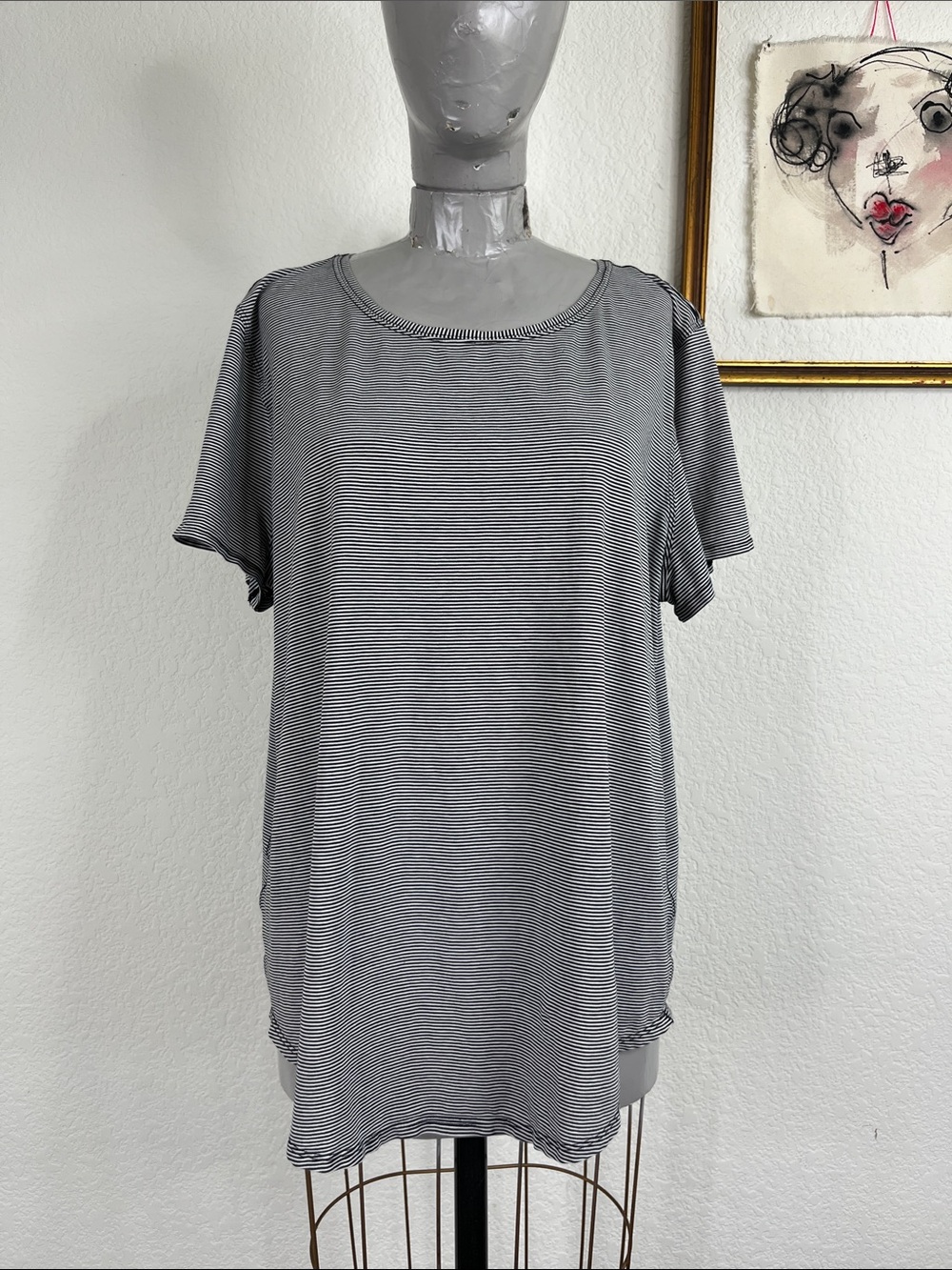 Lululemon Love Curved-Hem Crewneck T-Shirt Nano Stripe Black White
